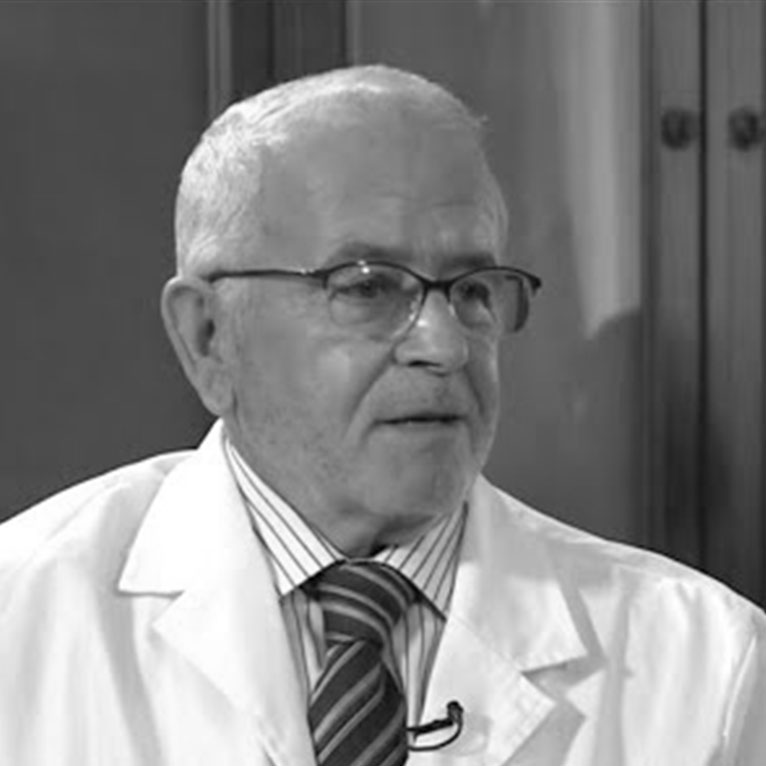 Dr. Darío Acuña